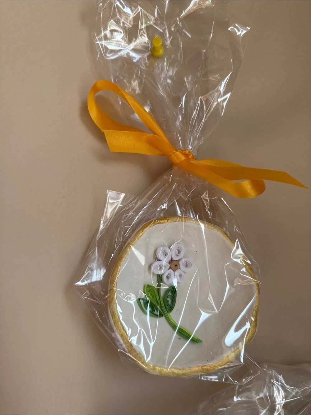 Handmade White & Gold Quilling Flower Favor - Home Party Supplies